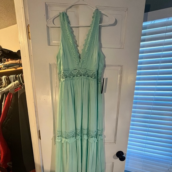 VENUS Dresses & Skirts - Teal maxi dress